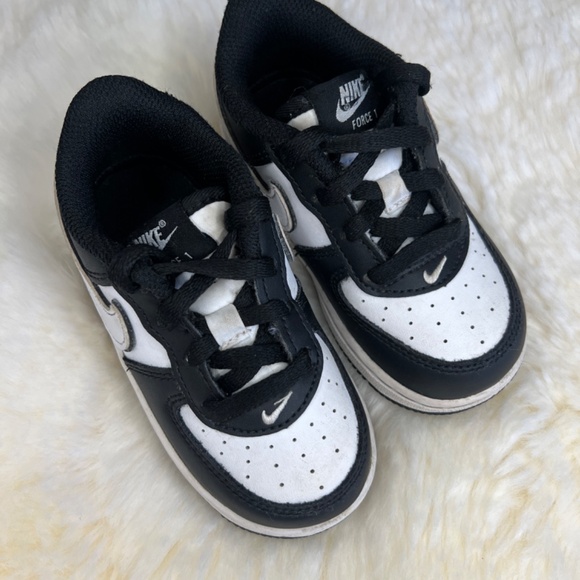 Nike Air Force 1 LV8 2 Panda Toddler 7c Black/White - Picture 3 of 5